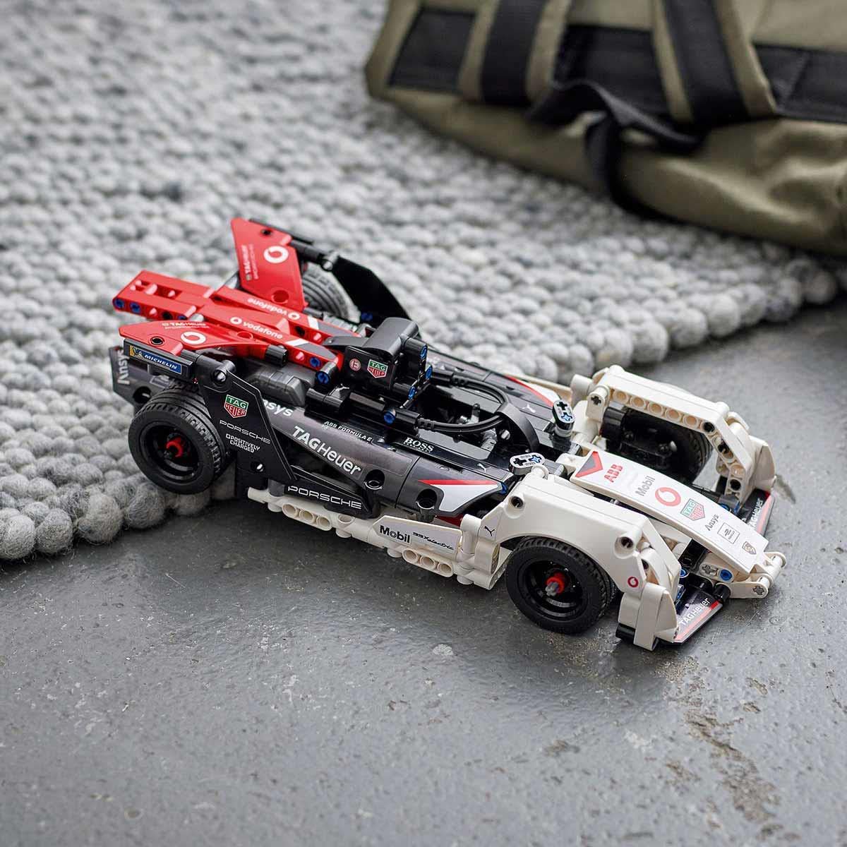 Formula E Porsche 99X Electric O3370